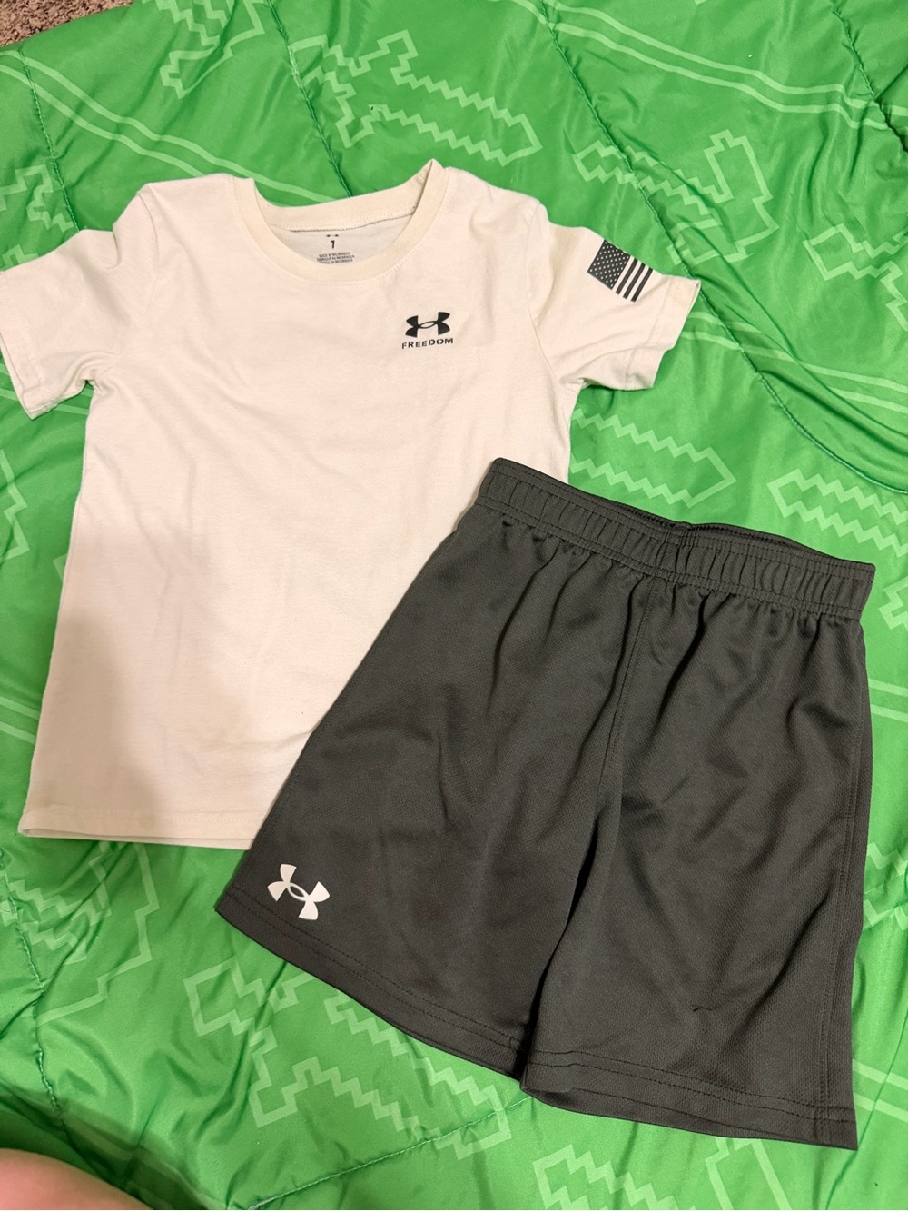 Boys Under Armour Outfit